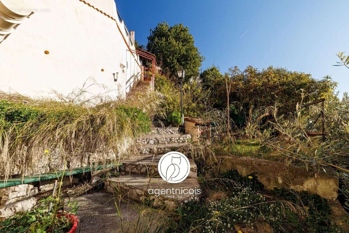 Maison à LA TURBIE