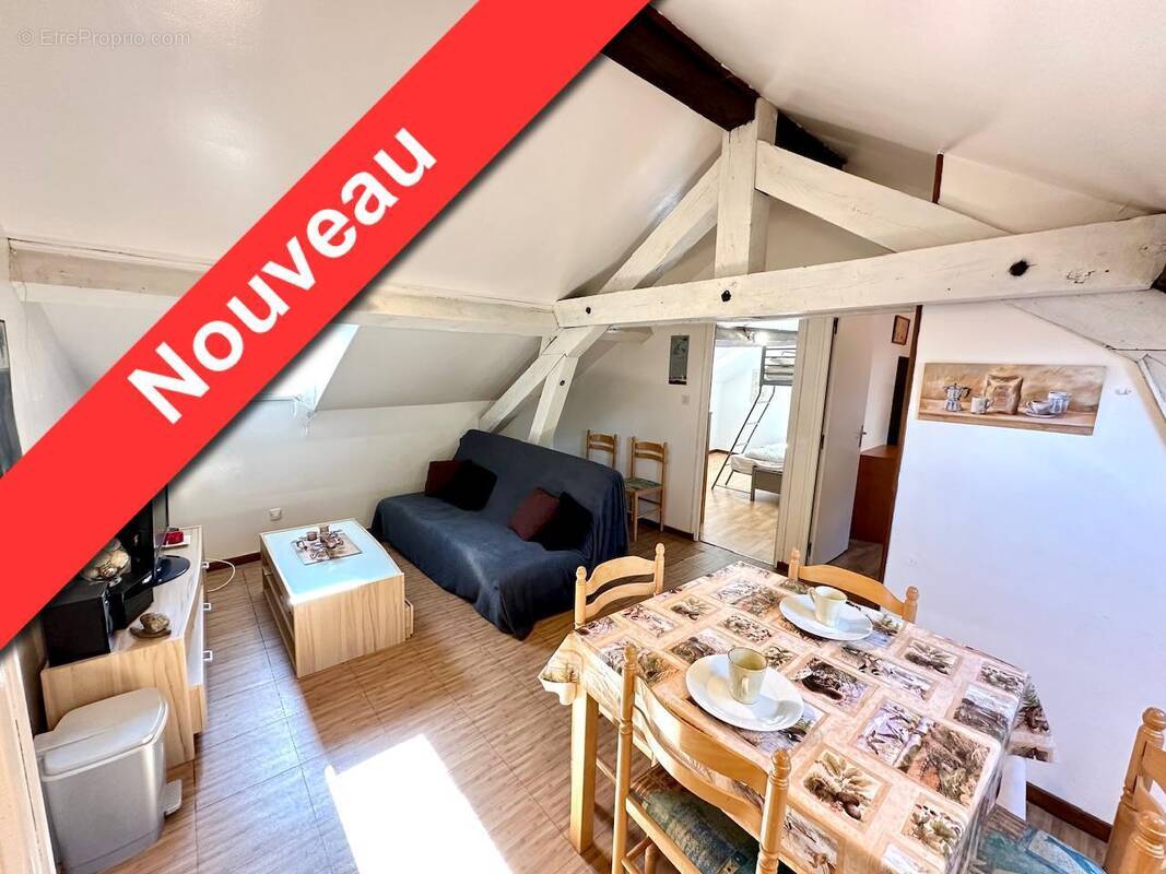   - Appartement à AX-LES-THERMES