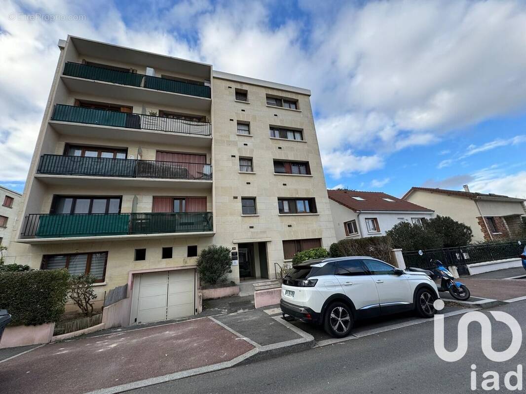 Photo 1 - Appartement à CHEVILLY-LARUE