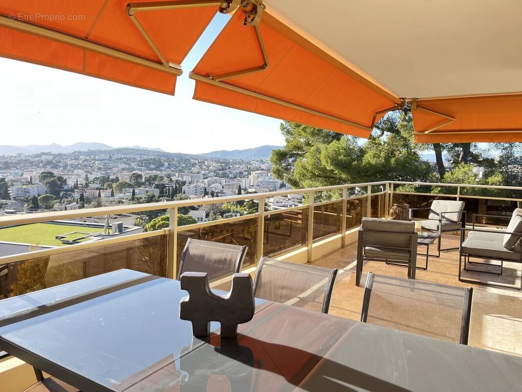Appartement à CANNES