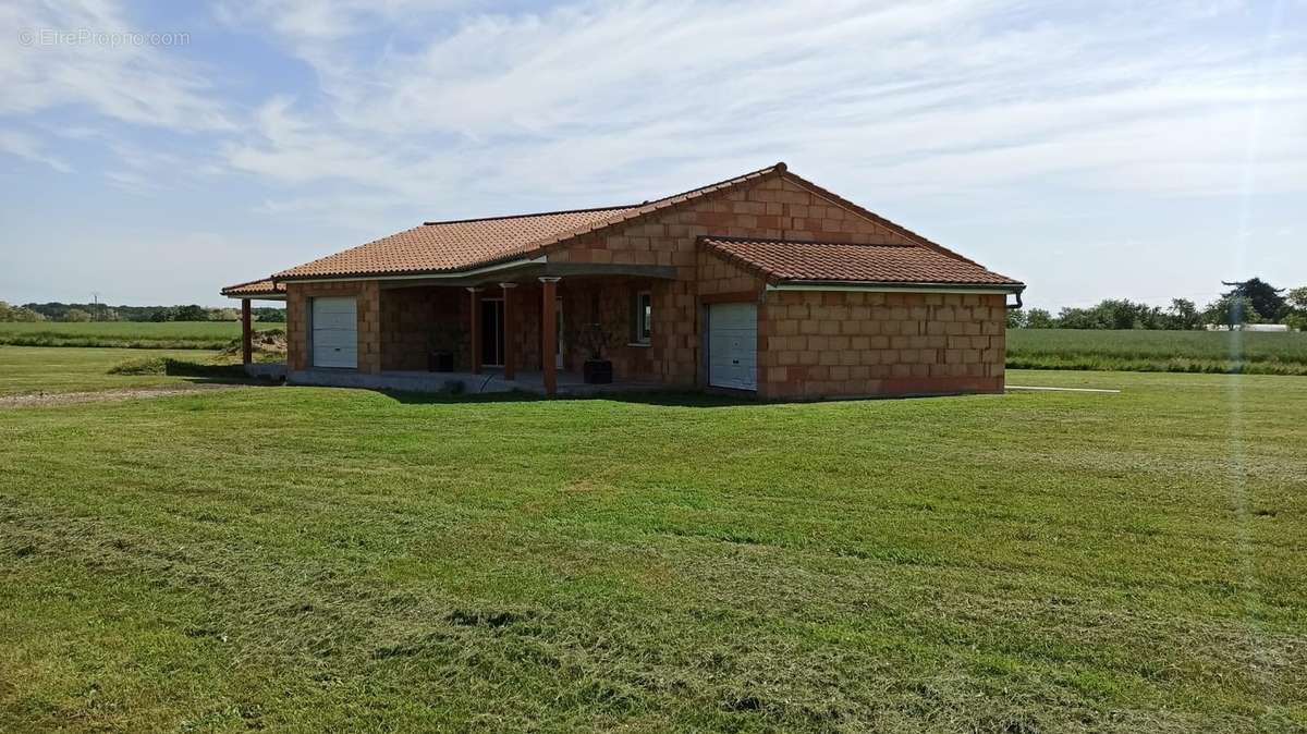 Maison à SIMANDRE