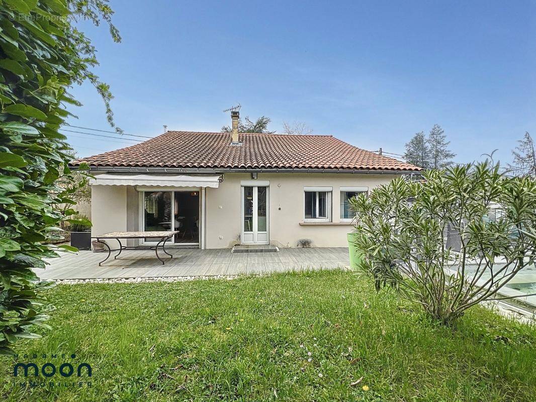 Maison à JONAGE