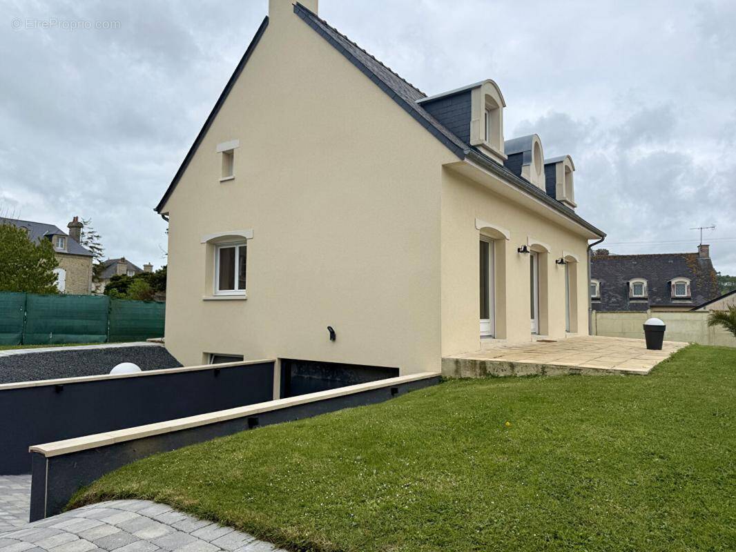 Maison à ARROMANCHES-LES-BAINS