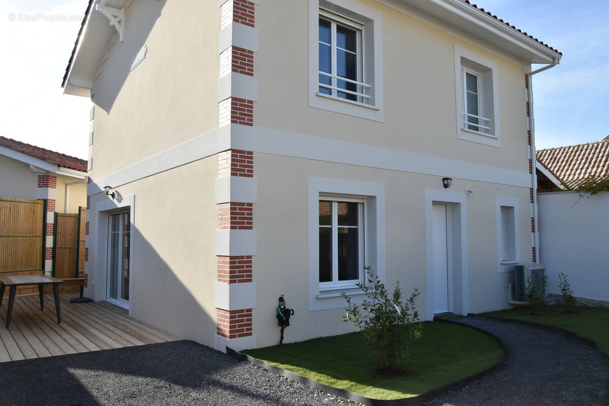 Maison à LACANAU
