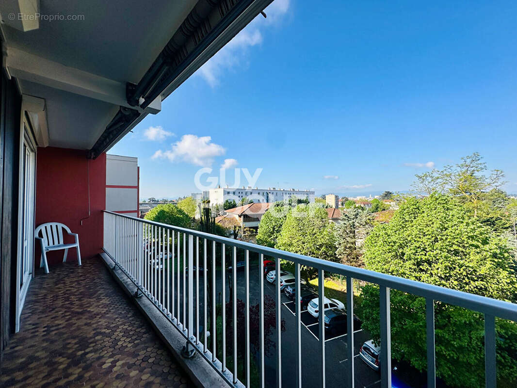 Appartement à CALUIRE-ET-CUIRE