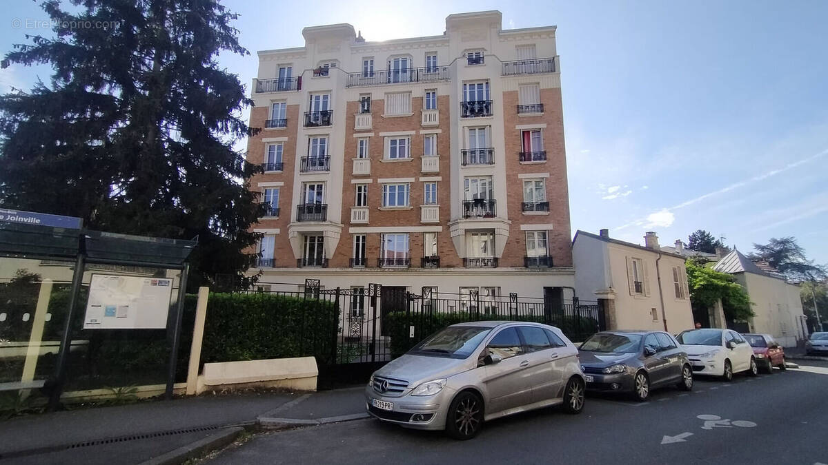 Appartement à FONTENAY-SOUS-BOIS