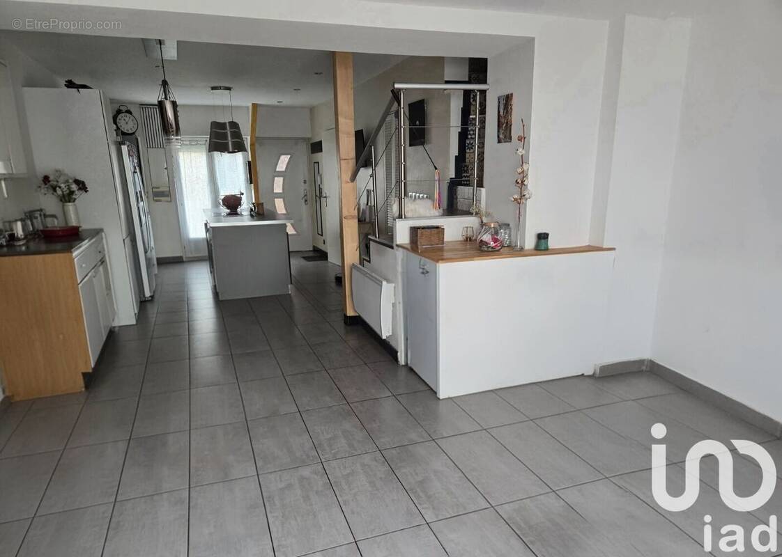 Photo 1 - Maison à VEMARS