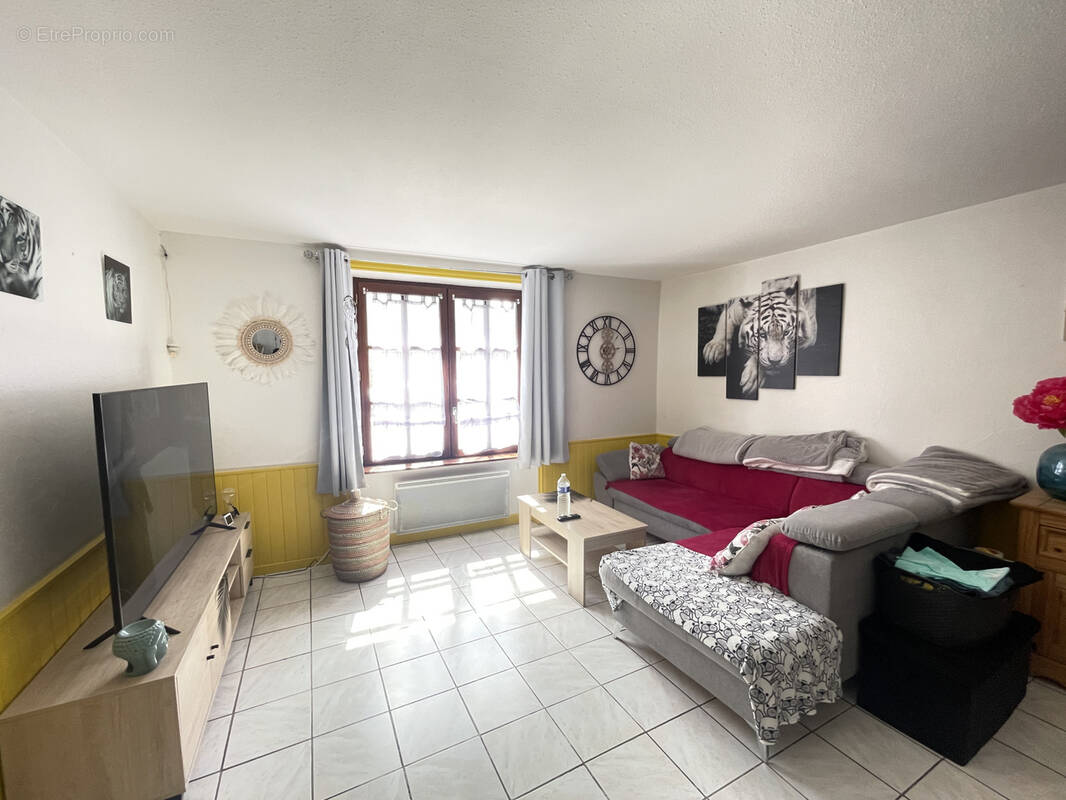 Maison à PLEAUX