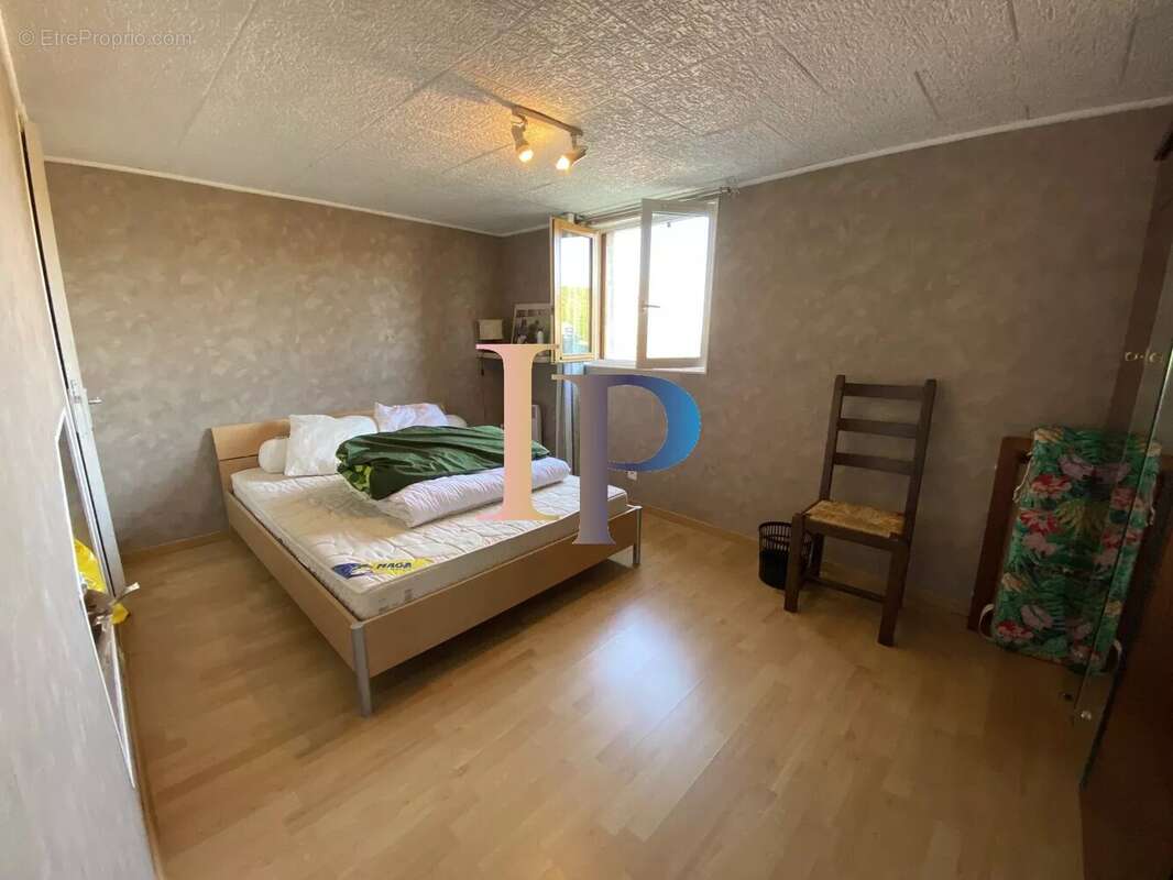 Maison à CHARLIEU