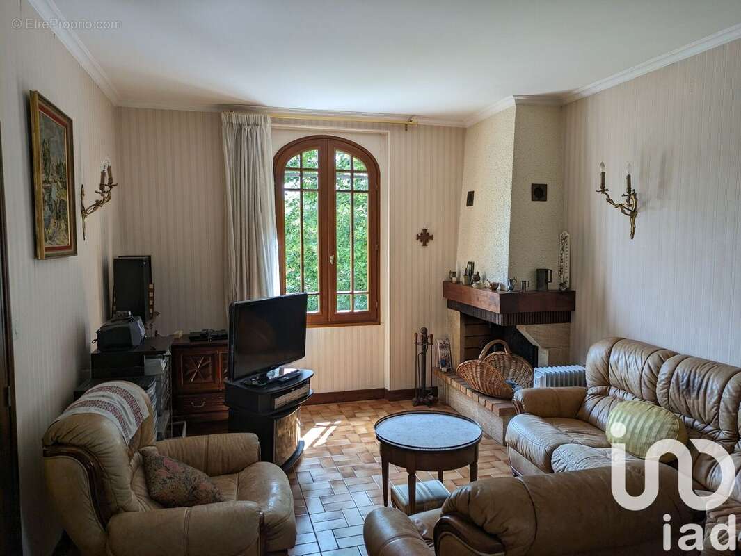 Photo 2 - Maison à LE BUGUE