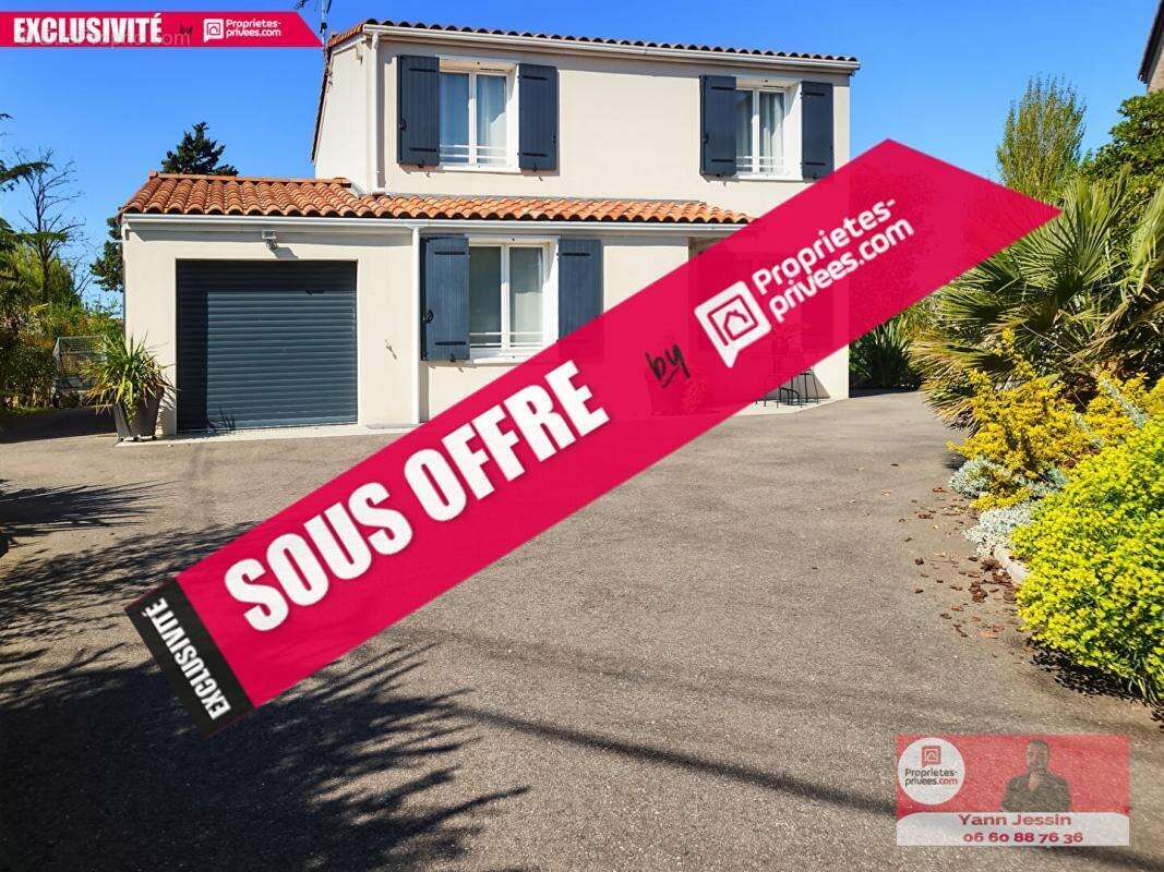 Maison à PINS-JUSTARET