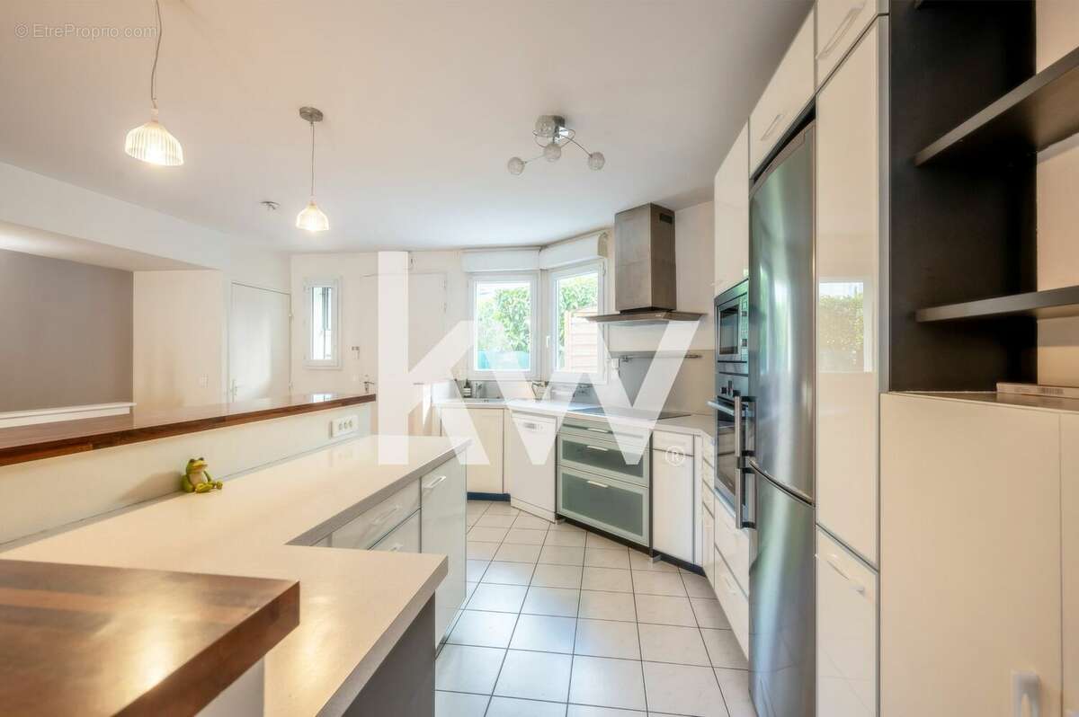 Appartement à SURESNES