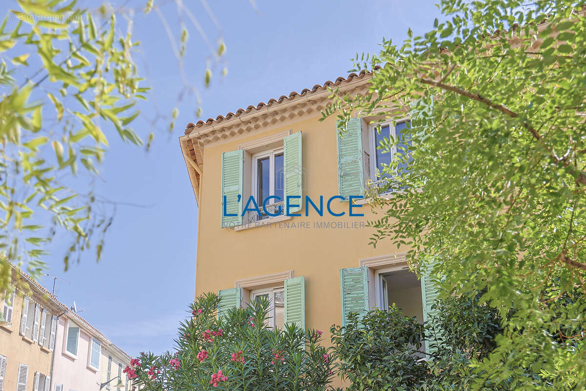 Maison à HYERES