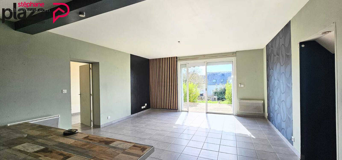 Appartement à PLONEIS