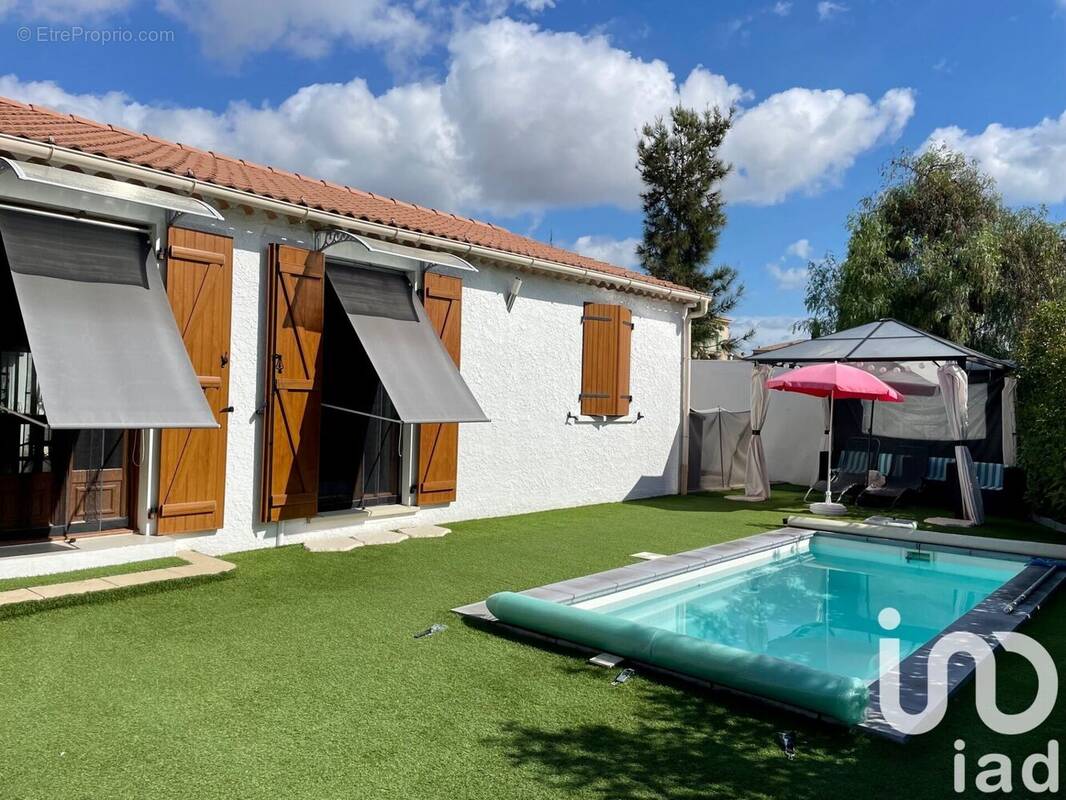 Photo 1 - Maison à LA LONDE-LES-MAURES