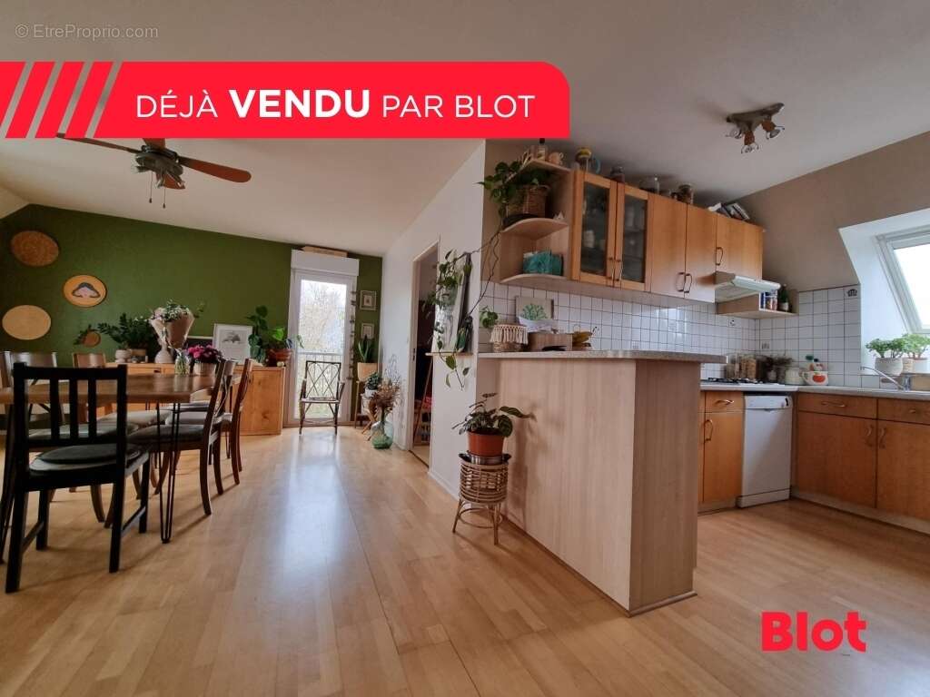 Appartement à VEZIN-LE-COQUET