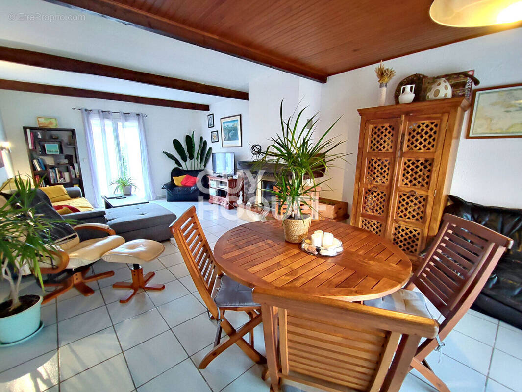 Maison à CABESTANY