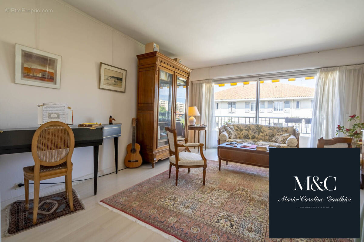 Salon - Appartement à BIARRITZ