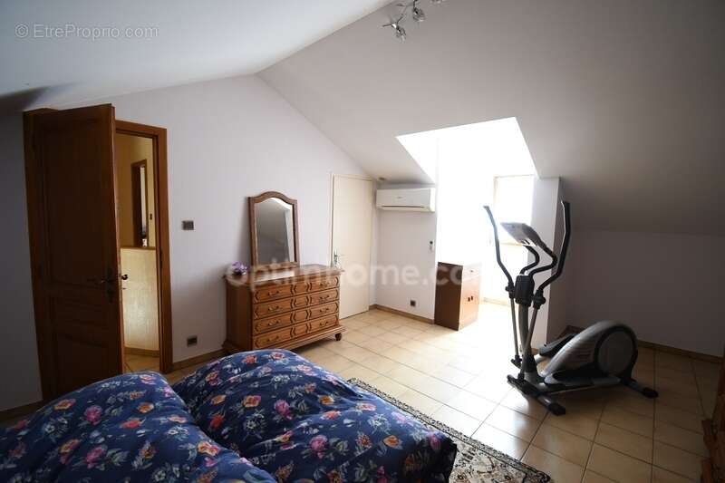 Maison à AUDUN-LE-TICHE