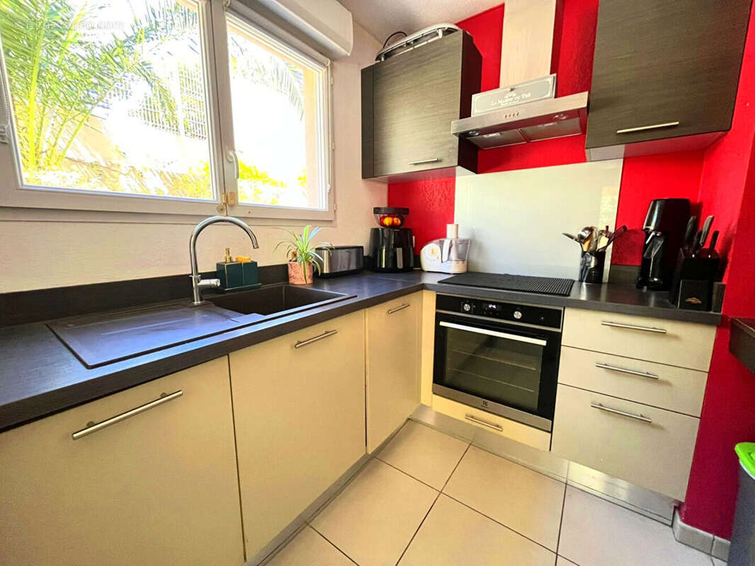 Appartement à SAINT-LAURENT-DU-VAR