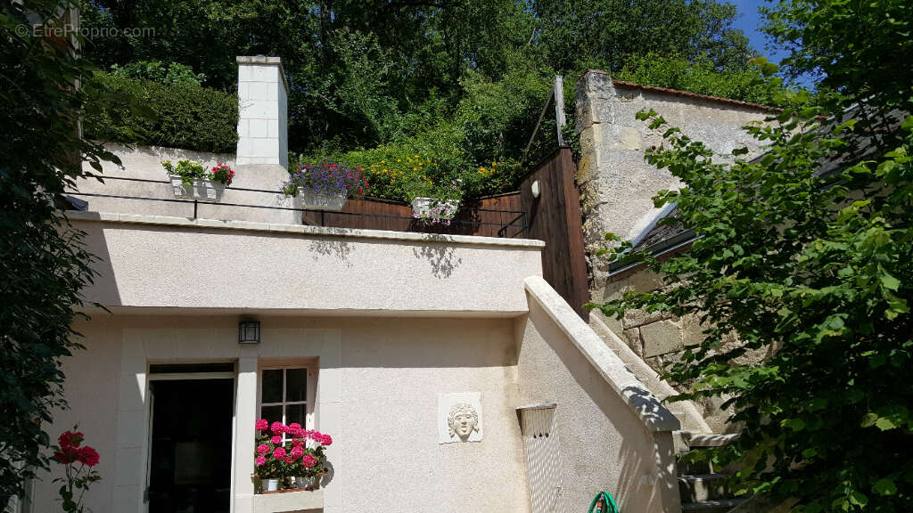 Maison à NAZELLES-NEGRON