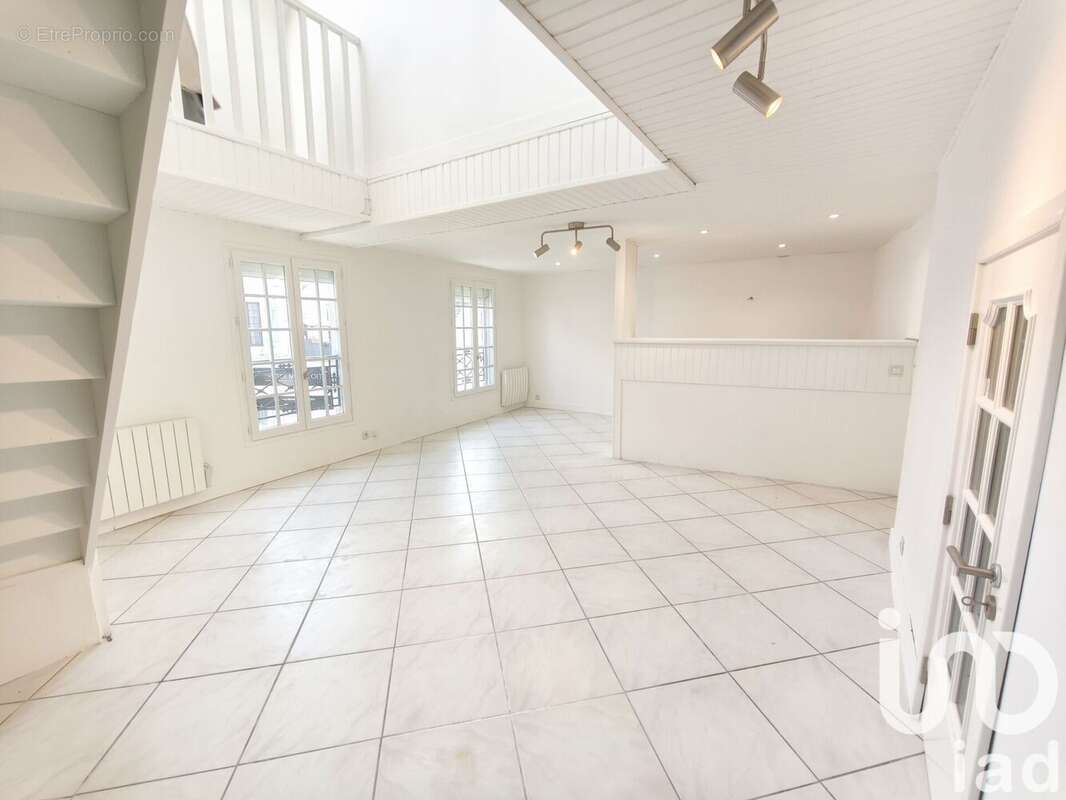 Photo 2 - Appartement à LA CHAPELLE-EN-SERVAL