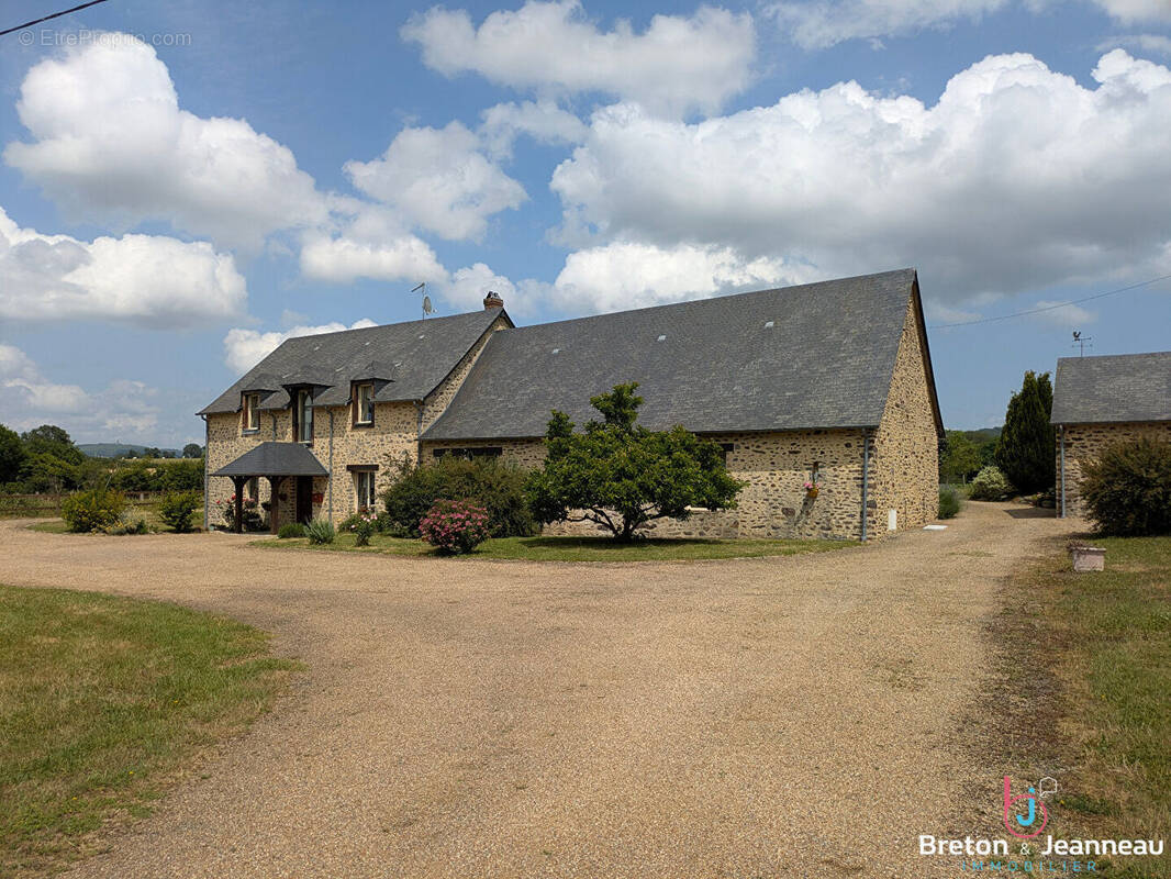 Maison à EVRON
