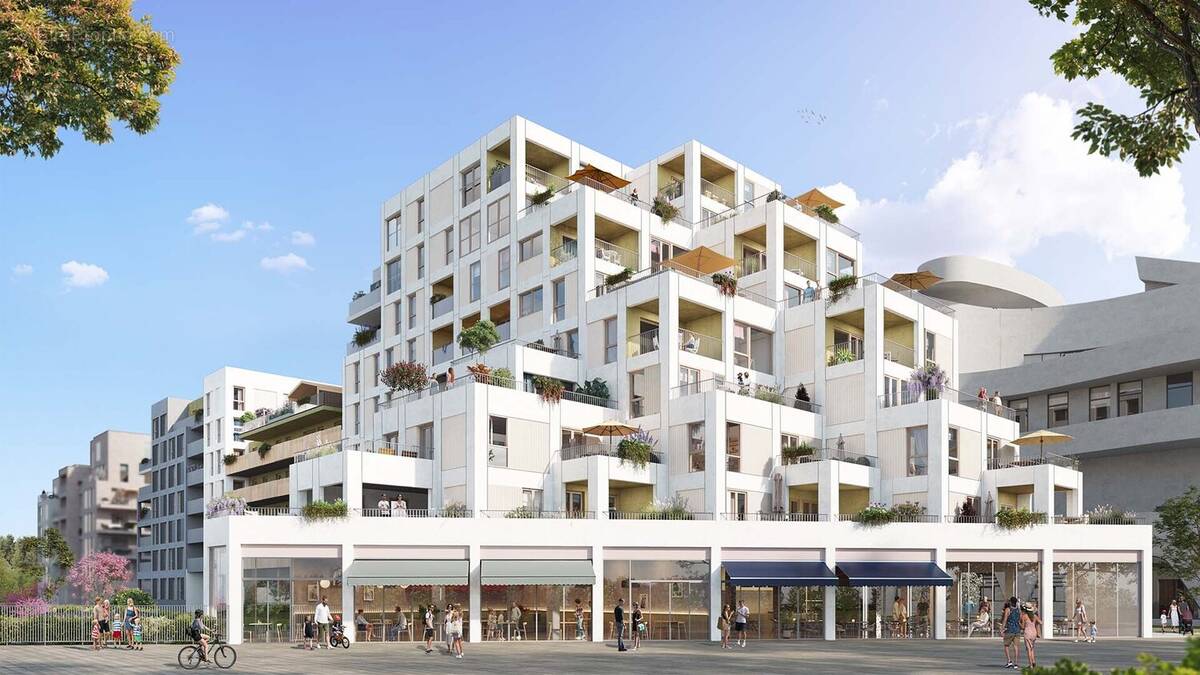 Magasins généraux - côté canal à Reims